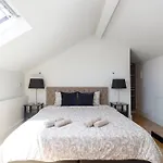 New 180º View Penthouse Lizbona